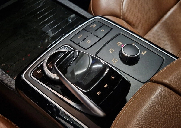 Mercedes-Benz GLE cena 184900 przebieg: 154000, rok produkcji 2018 z Jędrzejów małe 92